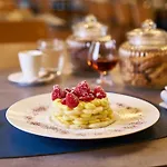 فندق Raffaello