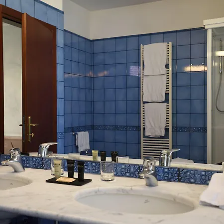 Raffaello Hotell 4*