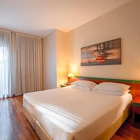 Raffaello 4* Milan