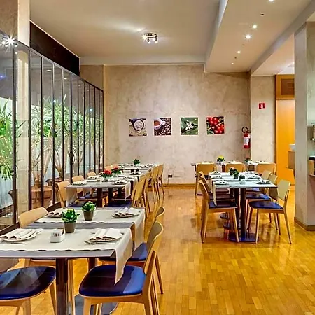 Hotel Raffaello Milan