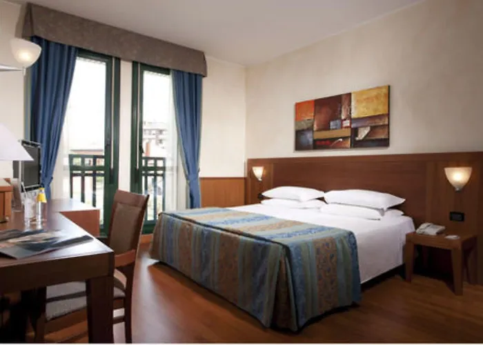 酒店 拉斐尔酒店