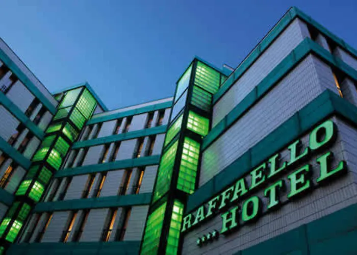 拉斐尔酒店 酒店
