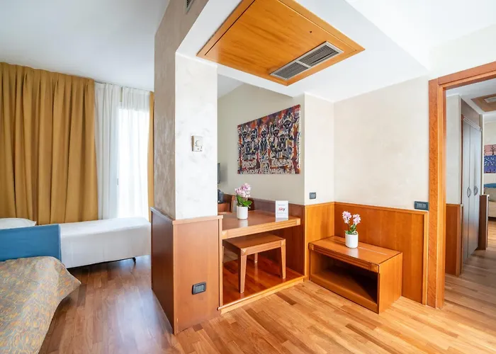 拉斐尔酒店 酒店 4*