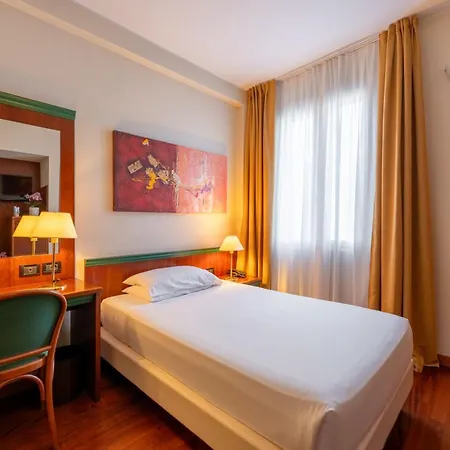Hotel Raffaello Milano
